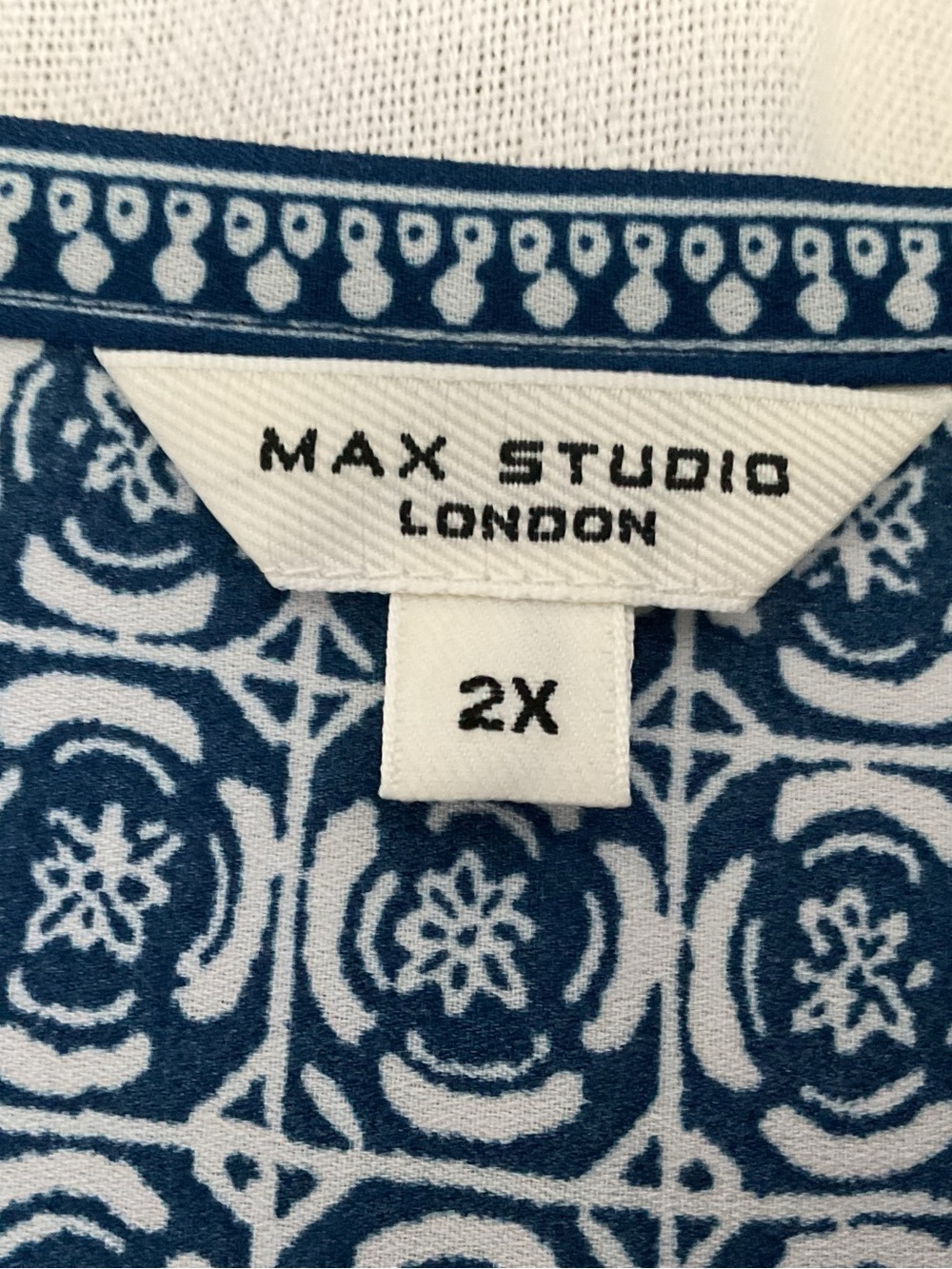 💎 Max Studio Blue Geometric Tiered Maxi Dress - Picture 2 of 6